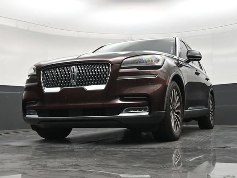 Used 2020 Lincoln Aviator Reserve w/ Elements Package Plus RWD image 26