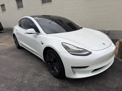 Used 2020 Tesla Model 3 Standard Range RWD image 18