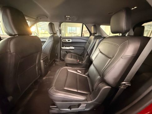 Used 2023 Ford Explorer XLT w/ Equipment Group 202A image 23