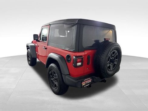 Used 2018 Jeep Wrangler Sport AWD/4WD image 7
