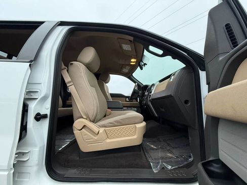 Used 2013 Ford F150 XLT w/ Luxury Equipment Group image 8