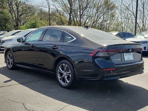 Certified 2023 Honda Accord EX image 4