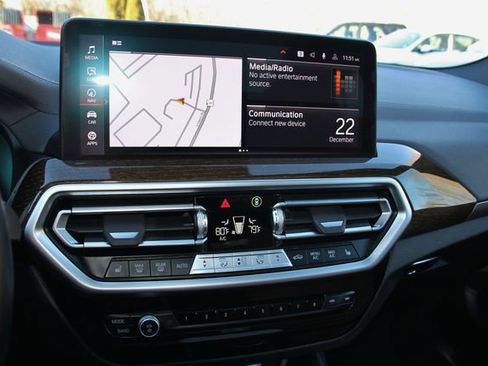 Used 2023 BMW X3 M40i w/ Premium Package image 27