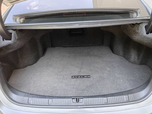 Used 2015 Toyota Avalon XLE Touring FWD image 23