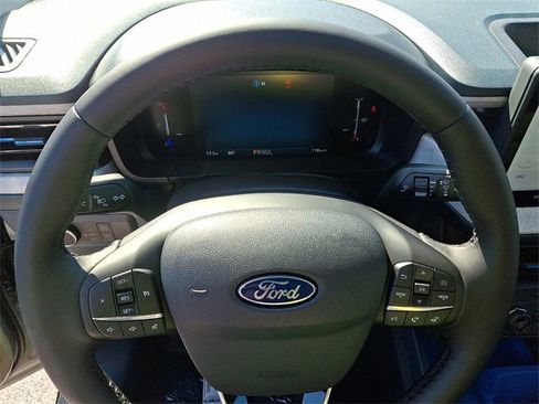 New 2025 Ford Maverick XLT w/ XLT Luxury Package image 13