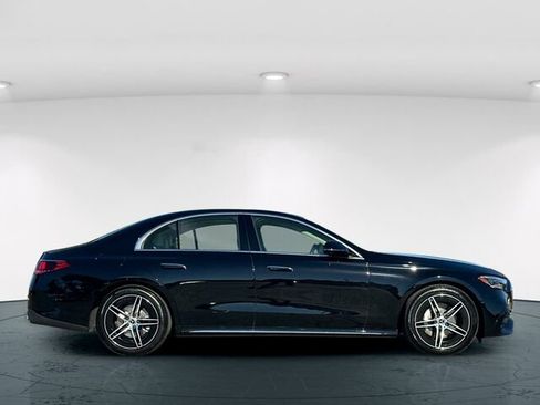 Used 2025 Mercedes-Benz E 350 Sedan image 8
