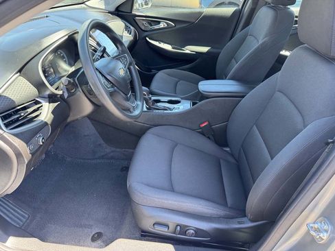Used 2025 Chevrolet Malibu LT image 26