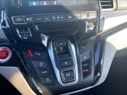 Used 2023 Honda Odyssey Touring image 17