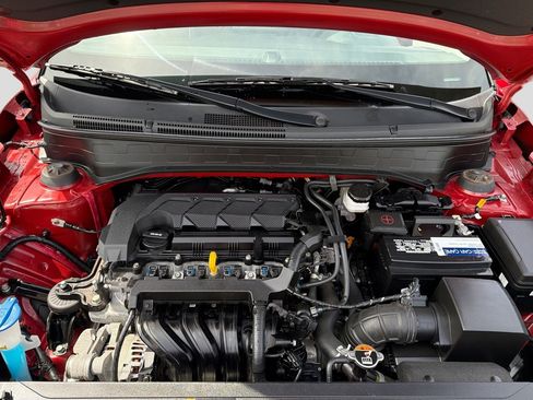 Certified 2023 Hyundai Venue Limited FWD image 15