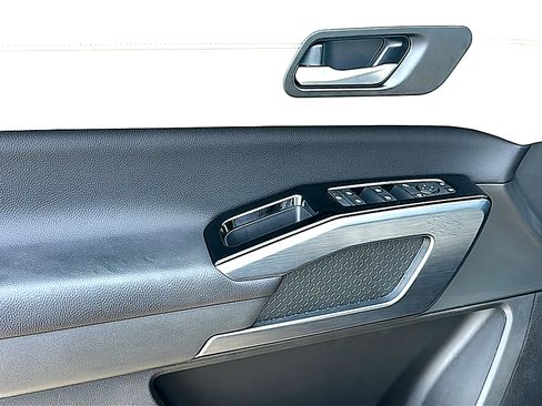 New 2026 Nissan Pathfinder SL FWD image 13