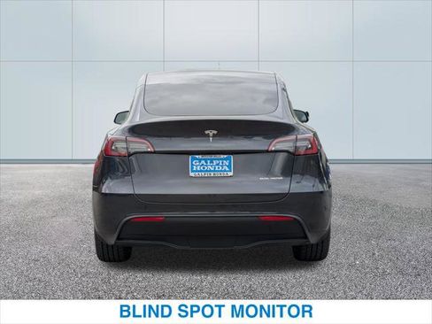 Used 2024 Tesla Model Y Long Range AWD/4WD image 8