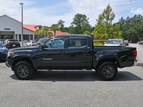 Certified 2022 Toyota Tacoma SR5 w/ SR5 Appearance Package (SM) RWD image 2