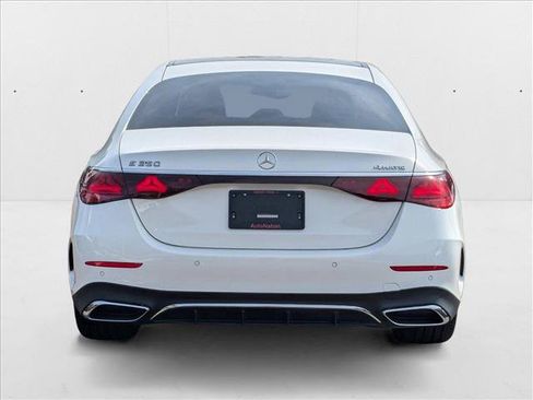 New 2025 Mercedes-Benz E 350 4MATIC Sedan image 7