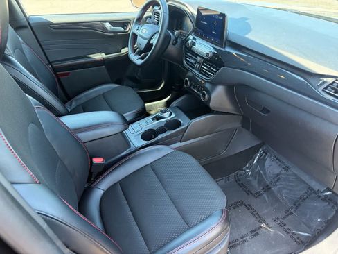 Used 2025 Ford Escape ST-Line FWD image 27