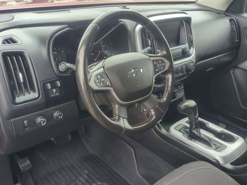 Used 2019 Chevrolet Colorado LT w/ LT Convenience Package AWD/4WD image 12