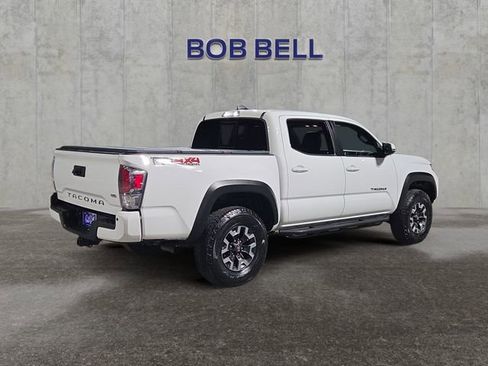 Used 2020 Toyota Tacoma TRD Off-Road w/ TRD Premium Off Road Package AWD/4WD image 5