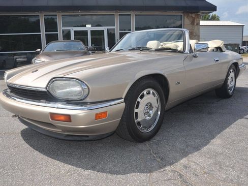 Used 1996 Jaguar XJS 4.0 Convertible image 2