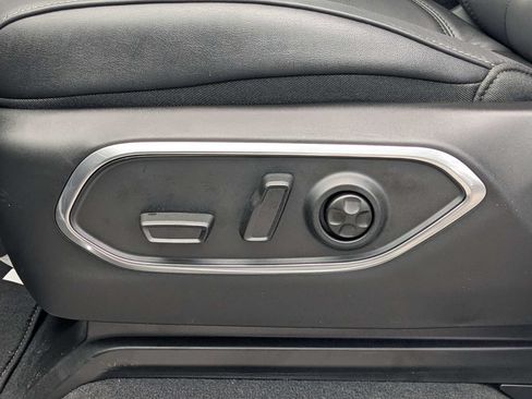 New 2026 Jeep Grand Wagoneer Limited AWD/4WD image 18