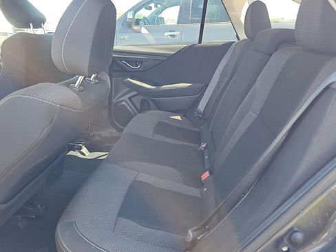 Used 2025 Subaru Outback Premium AWD/4WD image 12