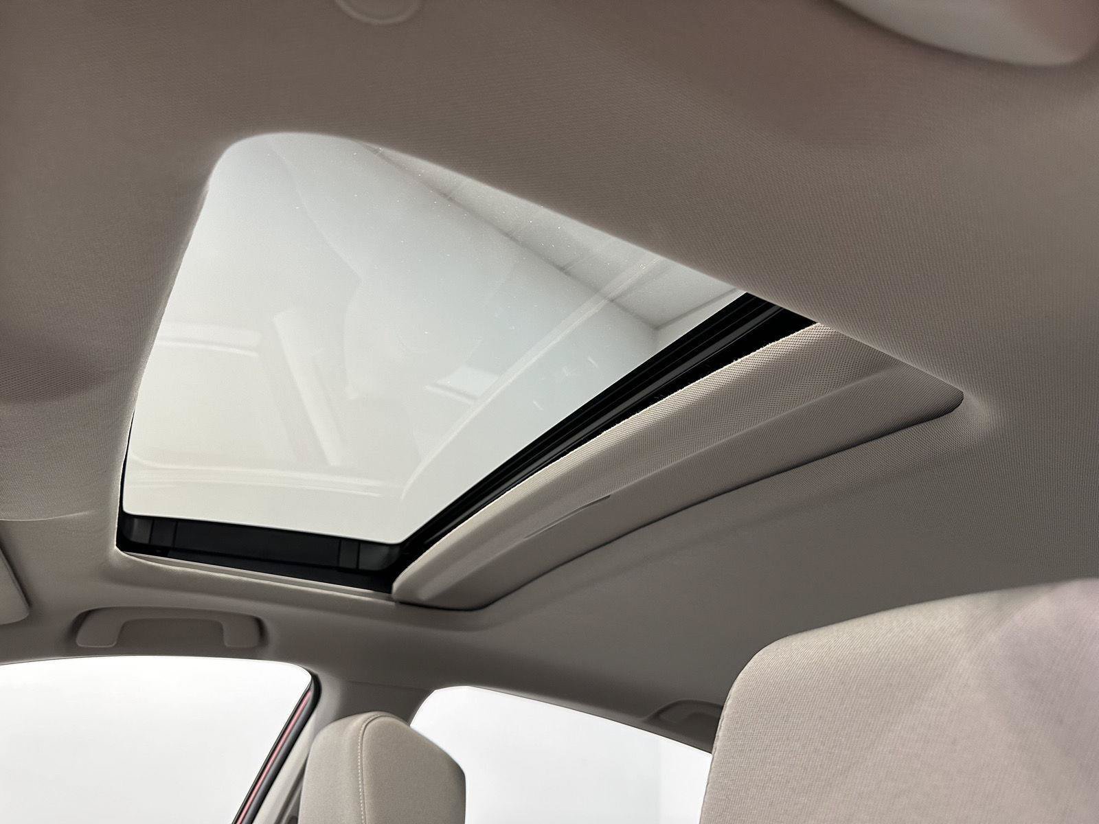 Certified 2023 Honda Accord EX image 15