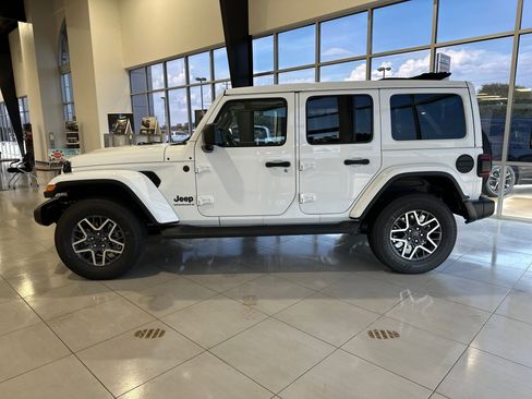 New 2025 Jeep Wrangler Unlimited Sahara AWD/4WD image 2