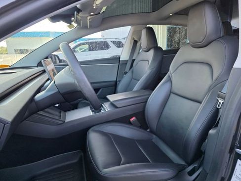 Used 2025 Tesla Model 3 Long Range RWD image 12