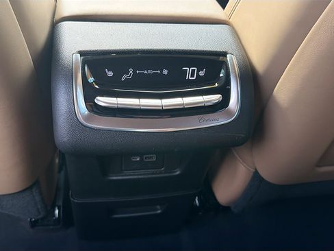 Used 2023 Cadillac XT6 Sport w/ Platinum Package AWD/4WD image 26