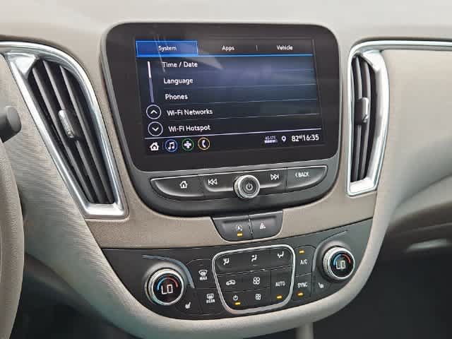 Used 2020 Chevrolet Malibu LT FWD image 22