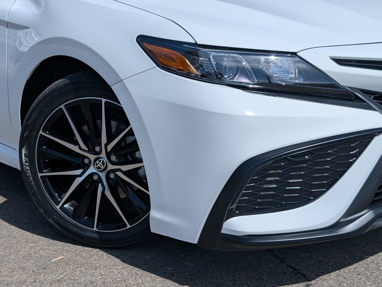 Used 2024 Toyota Camry SE FWD image 10