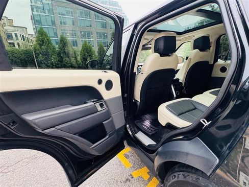 Used 2019 Land Rover Range Rover Sport HSE Dynamic AWD/4WD image 33