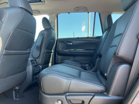 Used 2022 Honda Pilot Touring image 31