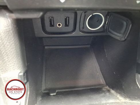 Used 2019 Buick Encore Essence w/ Experience Buick Package FWD image 13