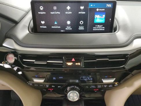 Used 2023 Acura MDX SH-AWD w/ Technology Package image 22