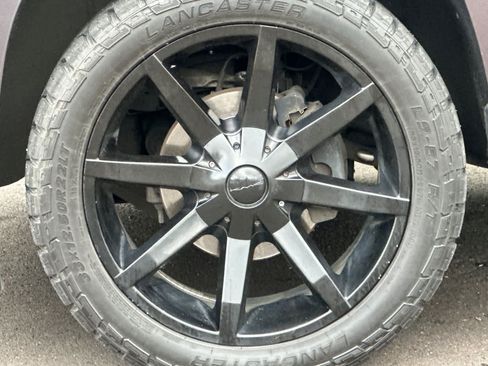 Used 2015 Chevrolet Tahoe LTZ AWD/4WD image 29