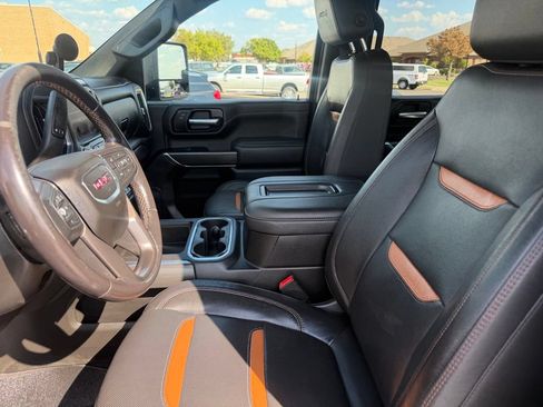 Used 2022 GMC Sierra 2500 AT4 w/ Driver Alert Package I AWD/4WD image 28