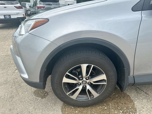 Used 2018 Toyota RAV4 XLE w/ Plus Extra Value Package AWD/4WD image 35