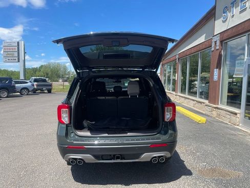Used 2024 Ford Explorer King Ranch w/ Technology Package AWD/4WD image 7