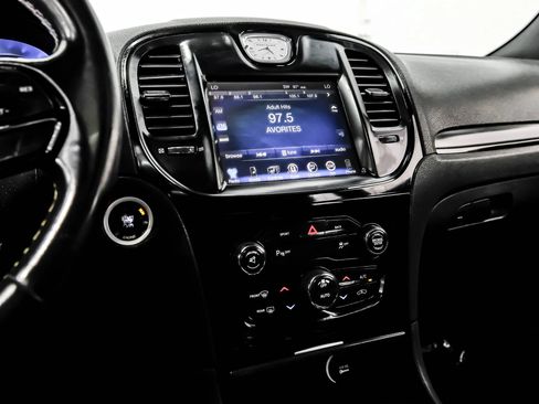 Used 2015 Chrysler 300 S w/ 300S Premium Group RWD image 35