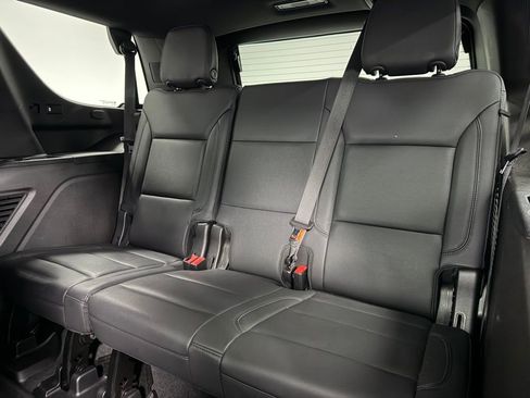 Used 2021 Chevrolet Tahoe Z71 w/ Z71 Off-Road Package image 24