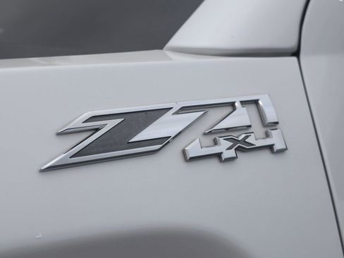 Used 2018 GMC Sierra 1500 SLT AWD/4WD image 36