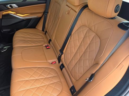 Certified 2025 BMW X5 sDrive40i w/ M Sport Package RWD image 15