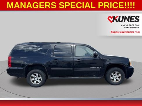 Used 2009 GMC Yukon XL SLT w/ Preferred Package AWD/4WD image 3