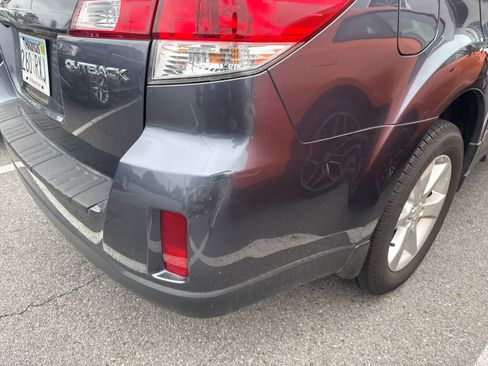 Used 2014 Subaru Outback 2.5i Limited AWD/4WD image 4