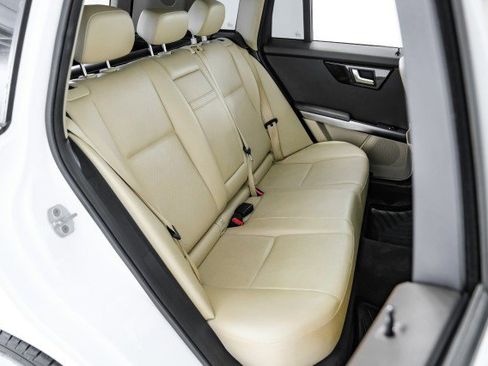 Used 2013 Mercedes-Benz GLK 350 2WD image 26