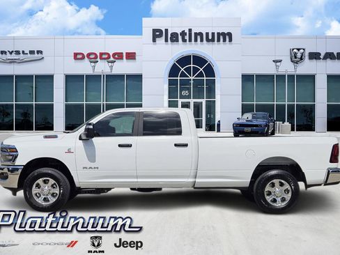 New 2026 RAM 3500 Big Horn AWD/4WD image 3