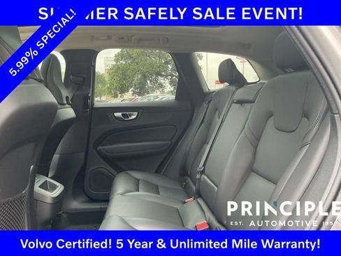 Certified 2025 Volvo XC60 B5 Core AWD/4WD image 35
