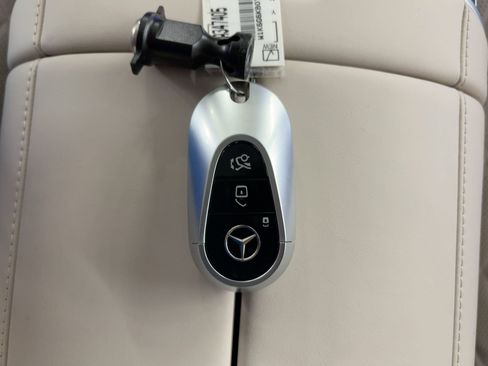New 2026 Mercedes-Benz S 580e 4MATIC Sedan image 31