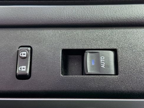 Used 2024 Toyota 4Runner SR5 image 29