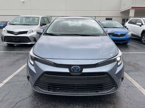 Used 2024 Toyota Corolla LE AWD/4WD image 5