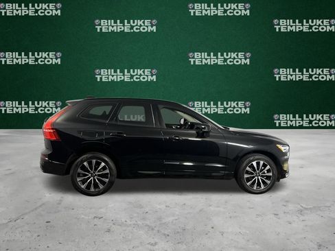 Used 2025 Volvo XC60 B5 Plus image 4